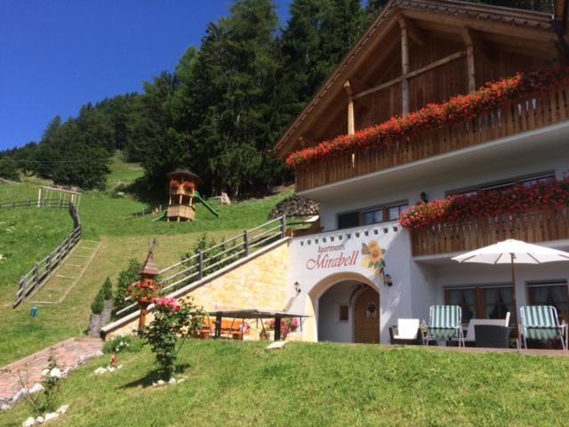 Apartments Mirabell Livinallongo Del Col Di Lana Exterior photo