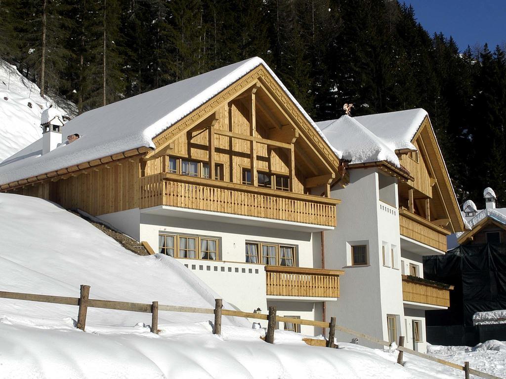Apartments Mirabell Livinallongo Del Col Di Lana Exterior photo